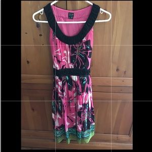 Women’s dress size 6